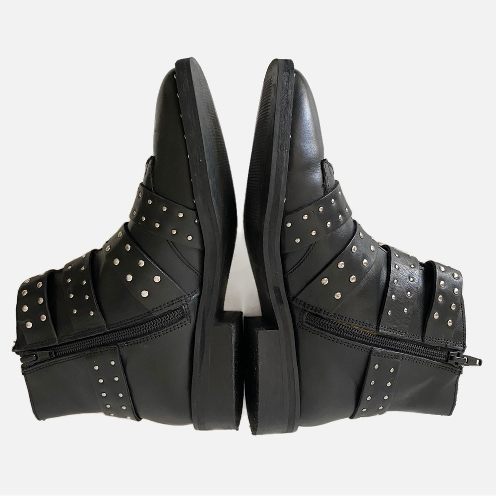 Topshop Size 5 1/2 Biker Moto Boot Amelia Leather With Studs - Picture 7 of 9